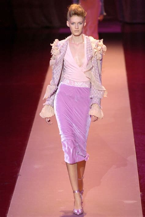 Emanuel Ungaro Fashion Pink Fashion Fashion Show