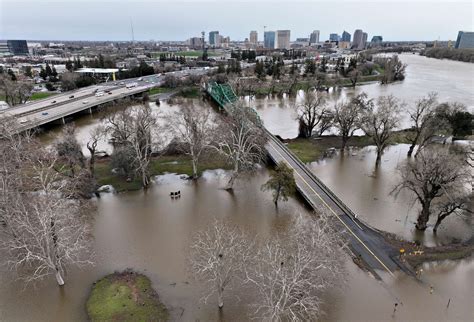 Aerial Photos Show California S Devastating Flooding Abc News