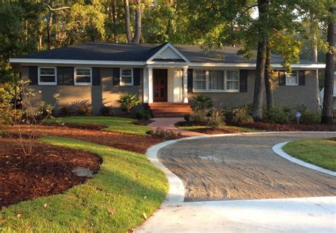 Lovely Exterior Landscaping 5 Brick Ranch Style Home