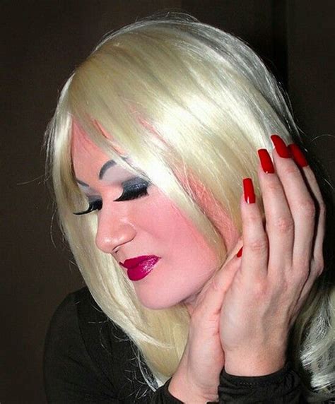 Love The Heavy Make Up Alternative Girls Drag Queen Crossdressers Transgender Looks Great