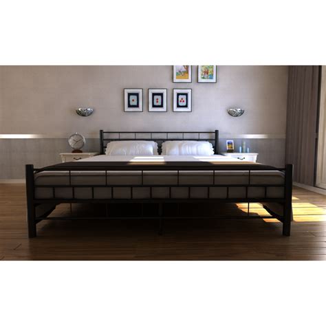 Am holzrahmen sind die holzlatten befestigt. Bett Doppelbett mit Lattenrost 140x200 cm schwarz | Betten ...