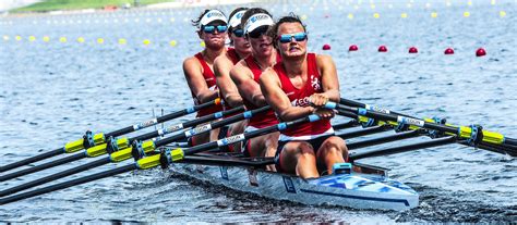 If you aren't using remo, your event is missing a key element. Barco de remo de competición - F52 - Filippi - cuatro scull