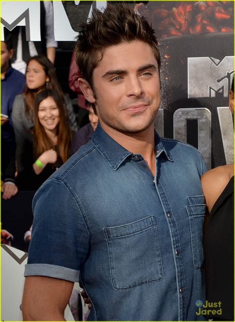 Zac Efron And Dave Franco Get Neighbor Ly At Mtv Movie Awards 2014