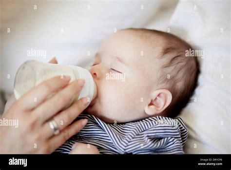 Baby Feed Bottle Hi Res Stock Photography And Images Alamy
