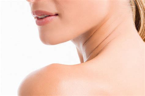 The skin on the neck is amongst the thinnest, making it more. How To Get Rid Of Neck Lines Naturally - BeautyVigour