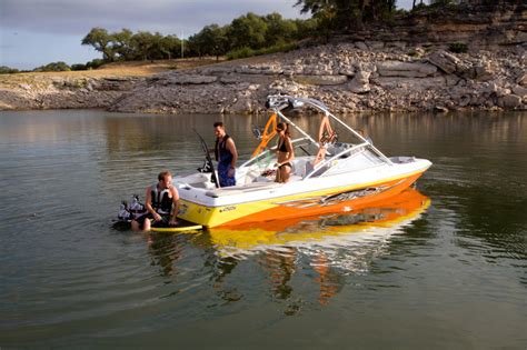 Research Tige Boats 22i Ski And Wakeboard Boat On Iboats Com