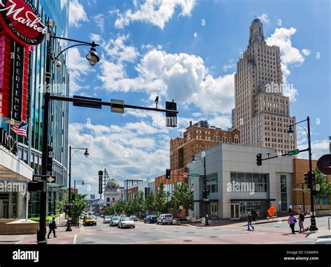 Main Street In Downtown Kansas City With The Kansas City Power And