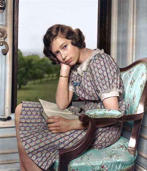 Elizabeth ii became queen of the united kingdom upon the death of her father, george vi surprised by the criticism, she broke tradition and addressed the nation in a live broadcast the day before this gesture was seen as significant, as the queen usually addressed the nation only on christmas day. Princess Elizabeth, aged 18, year 1944 (colorized) | Young ...