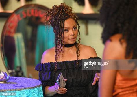 Debbi Morgan Photos Photos And Premium High Res Pictures Getty Images