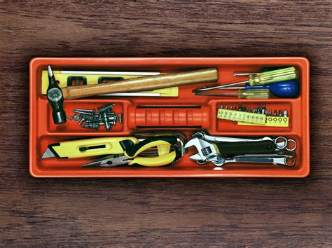 Put Together A Basic Household Tool Kit