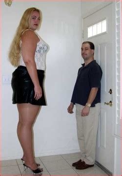 Tall Curvy Women Tcw On Tumblr Amazon Blythe Ft Thick Giantess