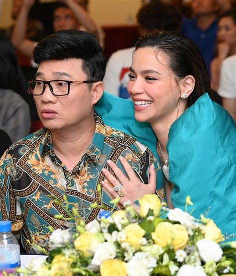 Quang trung nỗ lực học thanh nhạc với nhạc sĩ phương uyên suốt thời gian qua để chuẩn bị cho vai trò mới và không đặt nặng áp lực sớm có bài hit. Sao Việt 24h: Trêu Hồ Ngọc Hà mặc áo như không, ca sĩ ...