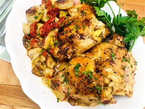 Stir in the tomatoes, green beans, water, oregano and garlic powder. Mediterranean Chicken with fruitons® Seasoned Sun Dried ...