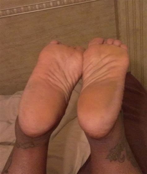 Bbw Huge Feet Ass And Wide Soles And Cumshot Toes 10
