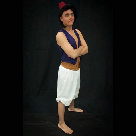 As soon as i saw the teaser trailer for the new aladdin i instantly wanted to recreate princess jasmine's costume ! DIY Aladdin Costume | Aladdin costume diy, Aladdin costume, Jasmine costume diy