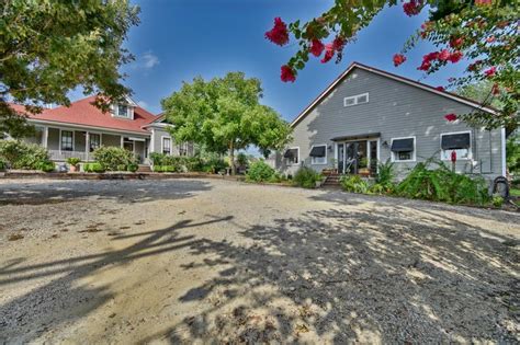 Apply to summer temporary program 2021 and more! Heritage Sunday House - Burton, TX Inn for Sale