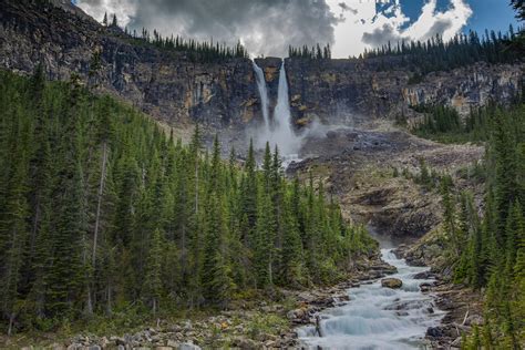 Twin falls / jerome koa is located in jerome, idaho and offers great camping sites! Hiking Twin Falls | Yoho National Park | Bound to Explore