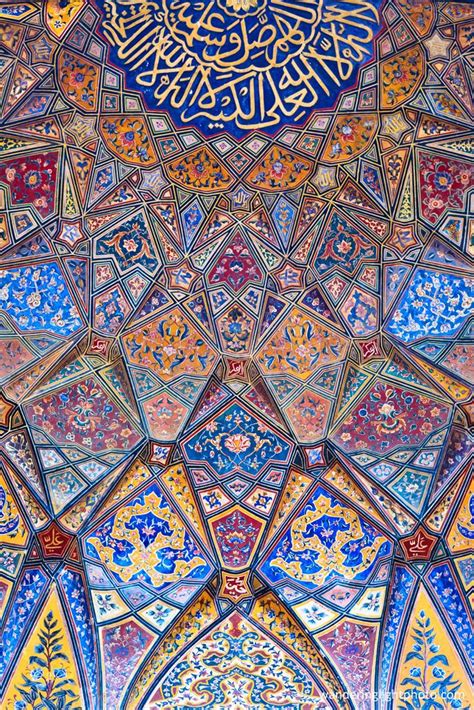 Arabesque Islamic Art Art And Architecture Islamic Tiles