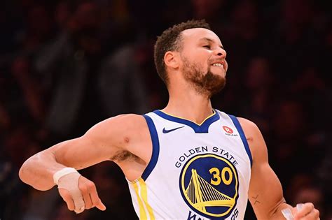 .mvp steph curry off the court to start the fourth quarter, growing to 23 points when curry was curry didn't touch the floor in the fourth until there was 7:32 remaining, as coach steve kerr opted. Steph Curry jerseys are flying off the shelves