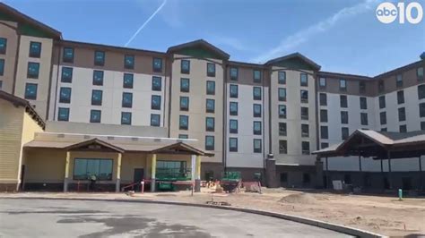Tour the Great Wolf Lodge in Manteca set to open in July | RAW | abc10.com