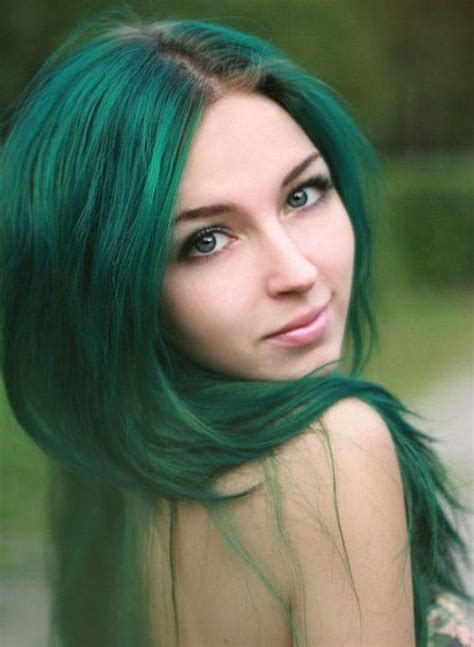 Anime girls, original characters, women, red eyes, covered face. 31 Glamorous Green Hairstyle Ideas (2020 Update)