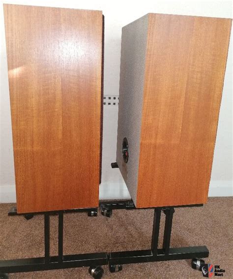 Mordaunt Short Pageant Series 2 Speakers With Stands 50 Watts 8 Ohms
