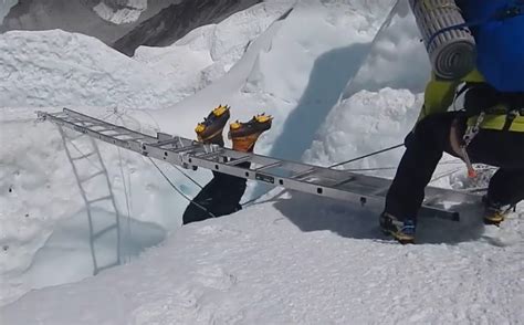 Mount Everest Khumbu Icefall