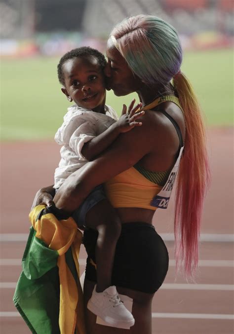 Allyson felix has more medals in track and field — nine — than any other american woman.credit the american sprinter allyson felix, 35, won her heat in the 400 meters in 50.84 seconds on tuesday morning in tokyo to easily advance to the semifinals of the event, which will be held on wednesday. Mother's Day: Fraser-Pryce, Felix get golds at worlds【2020 ...