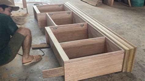 You'll learn to how make a beaded frame, how to build a cabinet box with solid wood and lots of other professional cabinet making tips. Amazing Woodworking Skill Carpenter - How To Build Kitchen ...