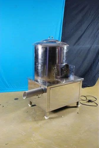 StainleSS Steel Big SS Potato Peeler Machine Capacity 20 Kg Per Hour