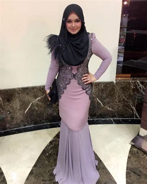 Mp3 duration 1:01:43 size 141.26 mb. Siti Nurhaliza #ctdk hebat @mariaashiqin amik gambar saya ...