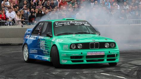 Bmw E30 V8 Drifts And Burnouts Falken Drift Team Youtube