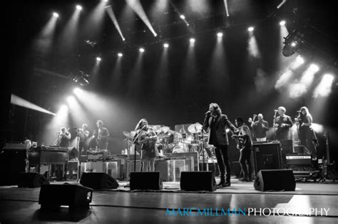 Tedeschi Trucks Band Return To The Beacon Theatre With Guests Nels Cline And Chris Robinson