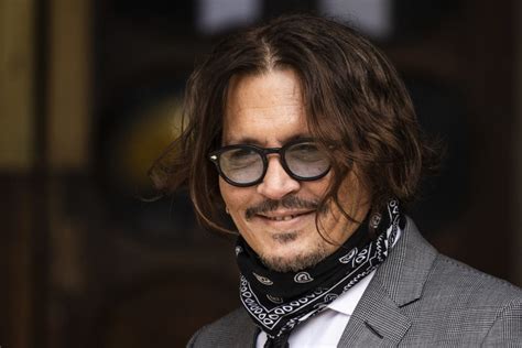 Джон «джонни» кристофер депп ii (англ. Watch Johnny Depp in 2 Of His Most Famous Roles on NBC's ...