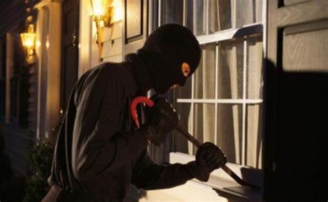 Cómo eligen los ladrones una casa para entrar DISMAUR