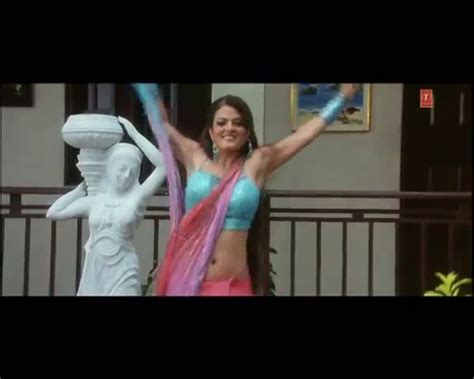 Nesha Jawani Ki Mallu Bhabhi Hot In Pink Blue Blouse Hot Pictures