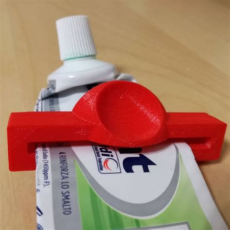 Toothpaste Squeezer By Domenico Giamboi Practical 3d Printing