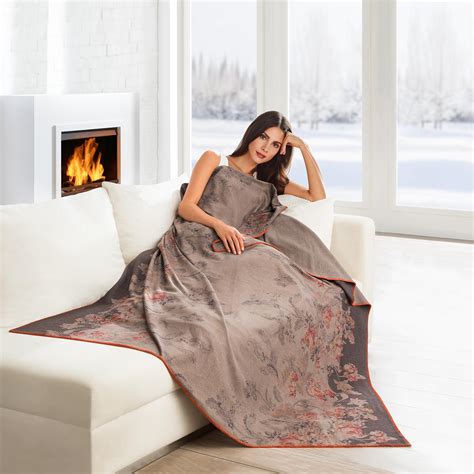 Buy Elegant Fleece Blanket 3 Year Product Guarantee