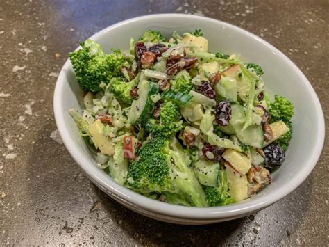 Mar 15, 2021 · creamy, crunchy broccoli apple salad made with fresh broccoli florets, apples, dried cranberries, almonds, sunflower seeds and onion tossed in a creamy poppyseed dressing. Recipe: Broccoli Apple Salad — 3ten — a lifestyle blog