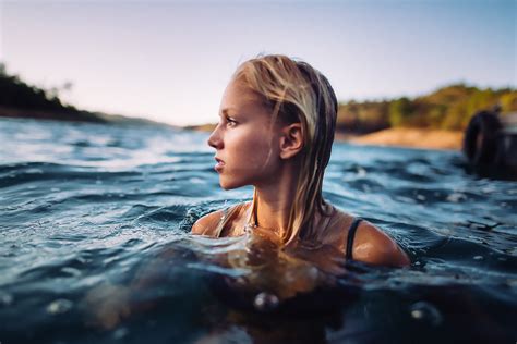 Women Model Andre Josselin Blonde Wet Hair Looking Away Women Outdoors Swimming Water