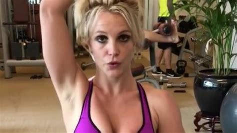 Britney Spears Shows Off Insane Sixpack During Workout Photos The Advertiser