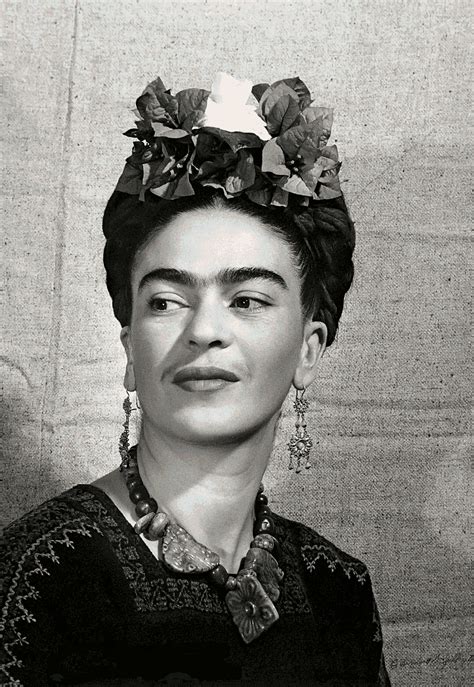 Frida Kahlo Fashion As The Art Of Being Frida Kahlo With Flowers In