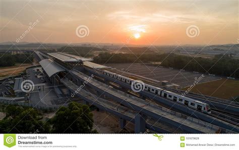 The mutiara damansara mrt station is an elevated mrt station serving the suburb of mutiara damansara in petaling jaya, selangor. MRT MASS Rapid Transit Station In Kwasa Damansara ...