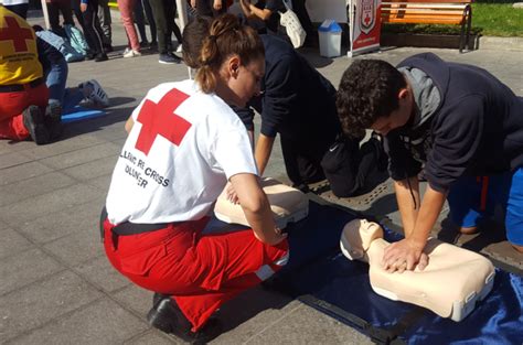 Taking Red To Cross First Aid Cpr Training First Aid Reference