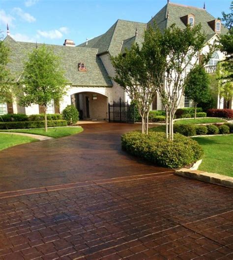 Free collection of 2 gate color palettes to inspire your ideas. 29 Modern Driveway Ideas to Improve The Appeal of Your House