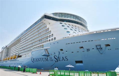 At Kochis New Port Cruise Ships Call But Passengers Dont Splurge