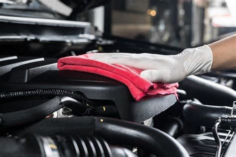 Simple 6 Step Guide To Clean The Engine Bay