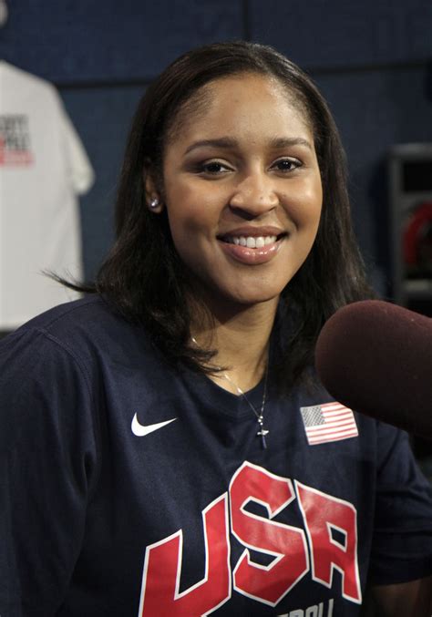 maya moore welcomes home man she sacrificed season to help free from prison the latest hip hop