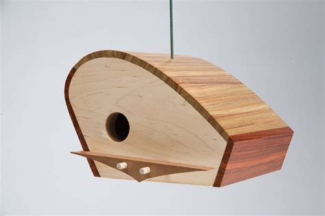 From eichler and bauhaus, to frank lloyd wright, these stylish little birdhouses embody the cool mid century modern architectural style. Birdhouses Inspired by Mid-Century Modern Design