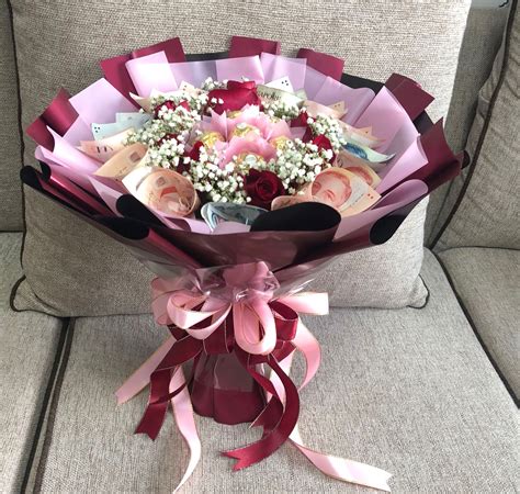 Her love in art and flowers make flower scope become shinta's passion to deliver the love. Ide Memberikan Hadiah Saat Idul Fitri; Buket Bunga dan Isi ...